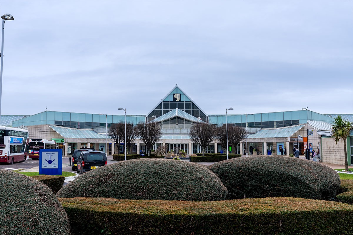 Gyle main entrance.jpg